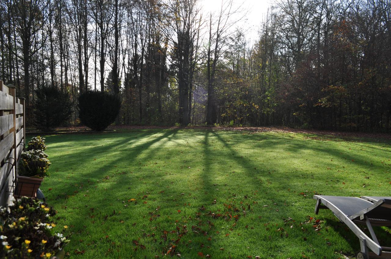 B&B Le Pavillon Du Bois De Buis Perwez Экстерьер фото